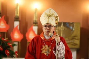 biskup robert chrząszcz
